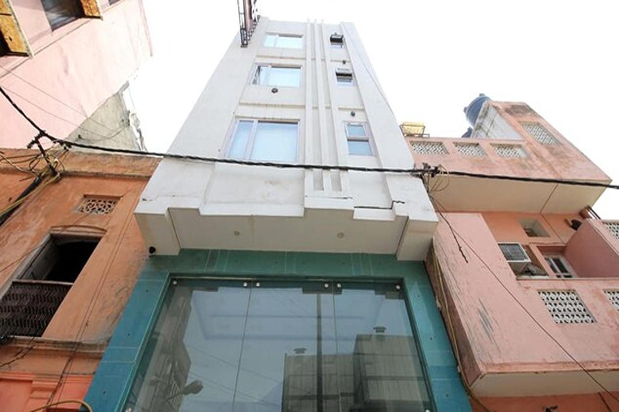 Hotel A10 International Nova Deli Exterior foto